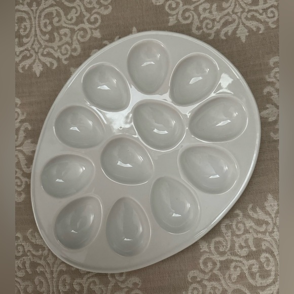 Mervyn’s White Ceramic Glazed Finish Deviled Egg Platter - Picture 1 of 3